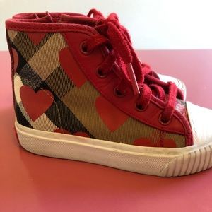 Burberry high tops ❤️